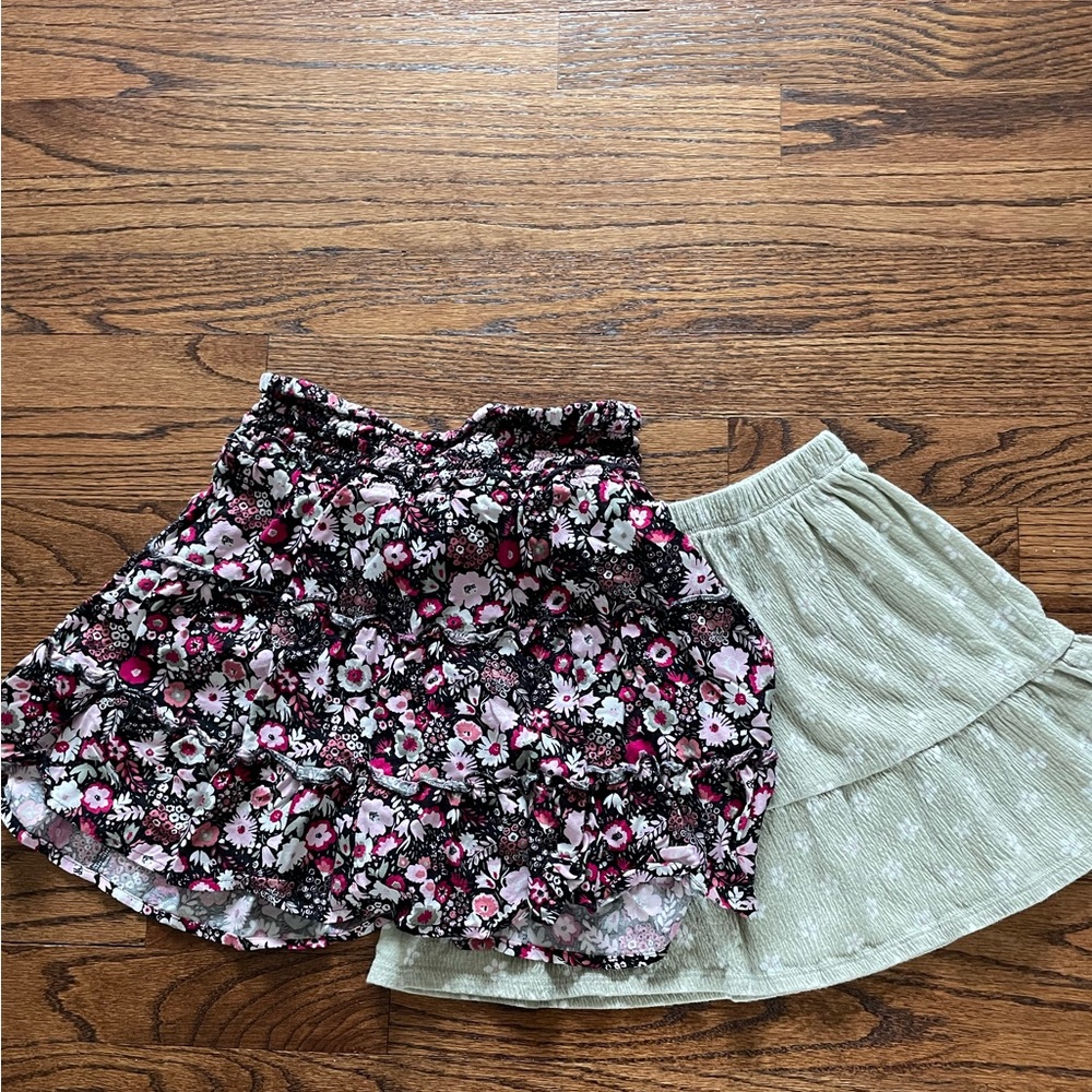 Set of two skirts size 8